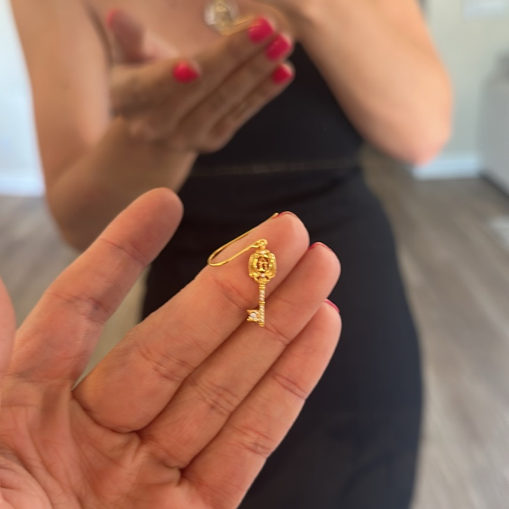 Club 33 Disneyland Exclusive Key Gold Earrings Rebecca Hook 🔑💙 - Picture 14 of 15